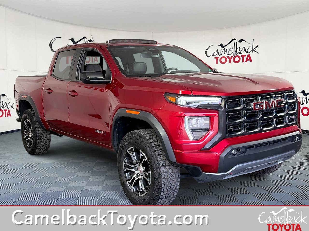 Used 2024 GMC Canyon AT4 w/ AT4 Premium Package AWD/4WD image 1
