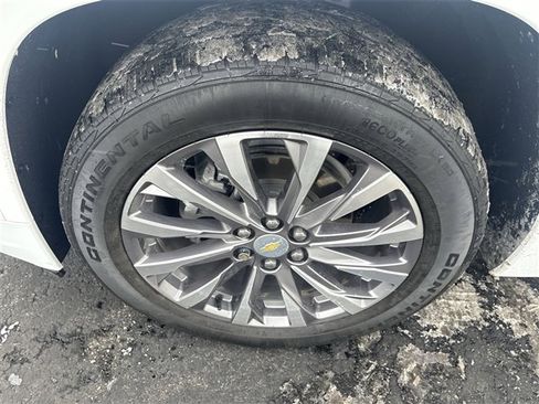 Certified 2022 Chevrolet Traverse Premier w/ LPO, Floor Liner Package image 33