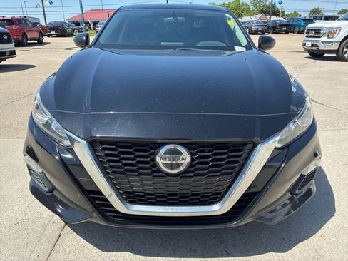 Used 2020 Nissan Altima 2.5 S FWD image 2