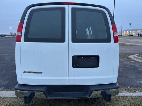 Used 2024 Chevrolet Express 2500 w/ Driver Convenience Package image 5