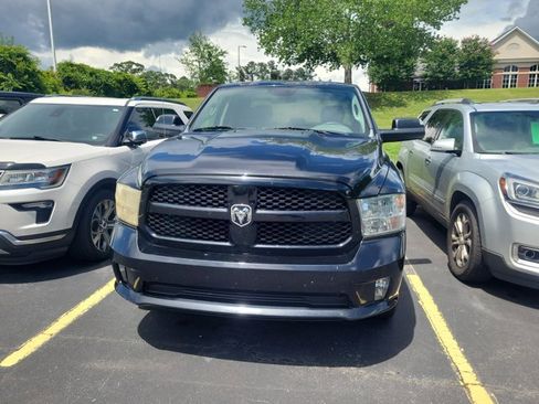 Used 2014 RAM 1500 Express RWD image 2