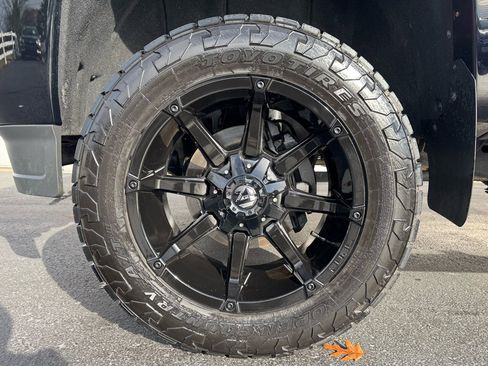 Used 2016 GMC Sierra 2500 Denali w/ Duramax Plus Package image 8