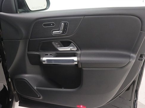 Certified 2023 Mercedes-Benz GLB 250 image 24