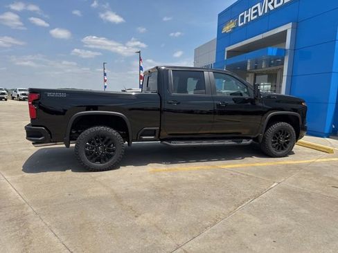 New 2026 Chevrolet Silverado 2500 LT w/ Trail Boss Package AWD/4WD image 9