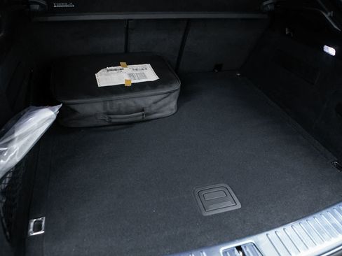 Certified 2024 Porsche Cayenne Coupe AWD/4WD image 34
