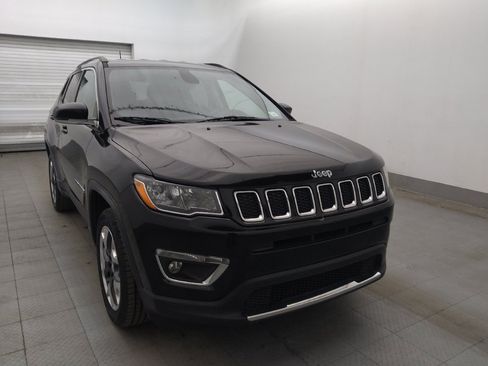 Used 2019 Jeep Compass Limited AWD/4WD image 13