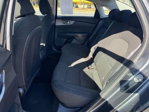 Used 2020 Kia Forte Sedan FWD image 9