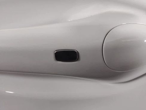 Used 2024 Chevrolet Trax RS w/ Sunroof Package image 8