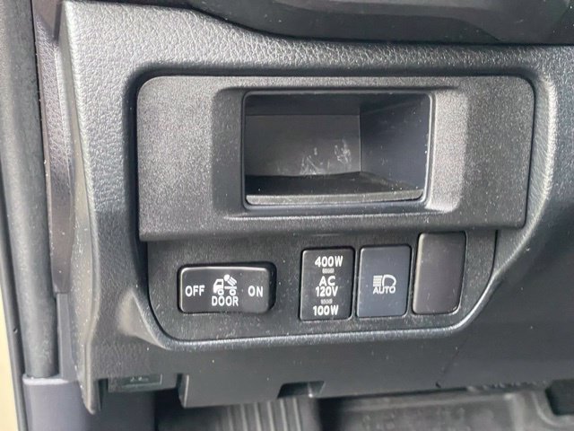 Used 2019 Toyota Tacoma TRD Sport AWD/4WD image 14