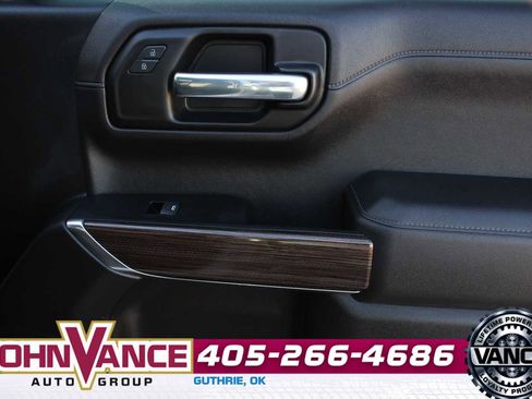 Used 2021 Chevrolet Silverado 1500 RST image 16