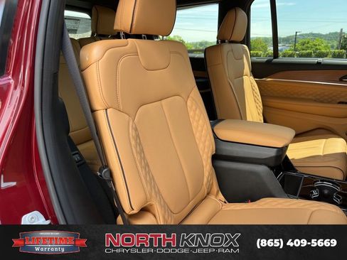 New 2026 Jeep Grand Cherokee L Summit AWD/4WD image 26