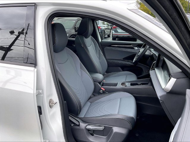 Used 2026 Volkswagen Tiguan SE R-Line AWD/4WD image 17