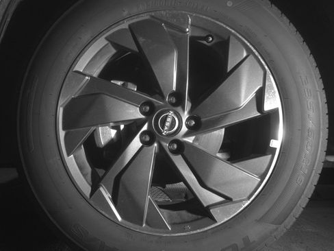 Used 2025 Nissan Rogue SV FWD image 12