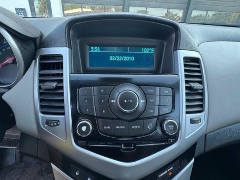 Used 2014 Chevrolet Cruze LT FWD image 14