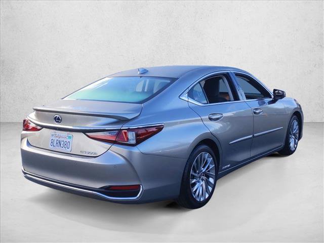 Used 2019 Lexus ES 300h w/ Accessory Package 2 FWD image 5