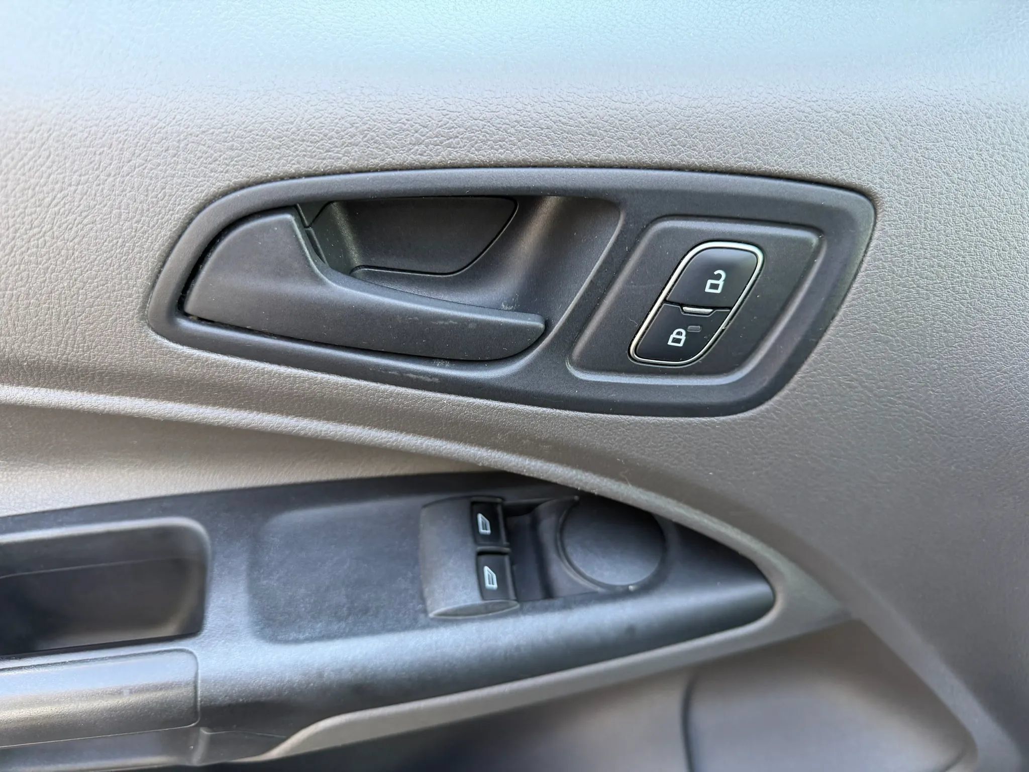 Used 2019 Ford Transit Connect XL FWD image 11
