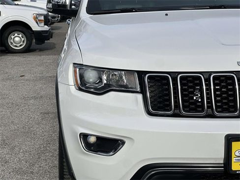 Certified 2022 Jeep Grand Cherokee Limited image 9