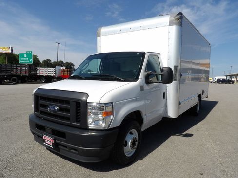 Used 2021 Ford E-350 and Econoline 350 Super Duty image 49