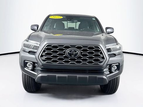 Used 2022 Toyota Tacoma TRD Off-Road w/ Technology Package AWD/4WD image 2