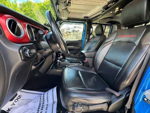 Used 2021 Jeep Gladiator Rubicon AWD/4WD image 16