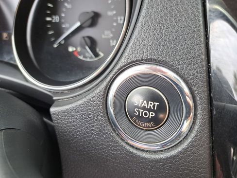 Used 2020 Nissan Rogue SV w/ Sun & Sound Touring Package image 28