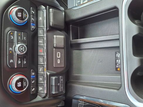 Used 2021 Chevrolet Silverado 2500 High Country w/ Safety Package II AWD/4WD image 19