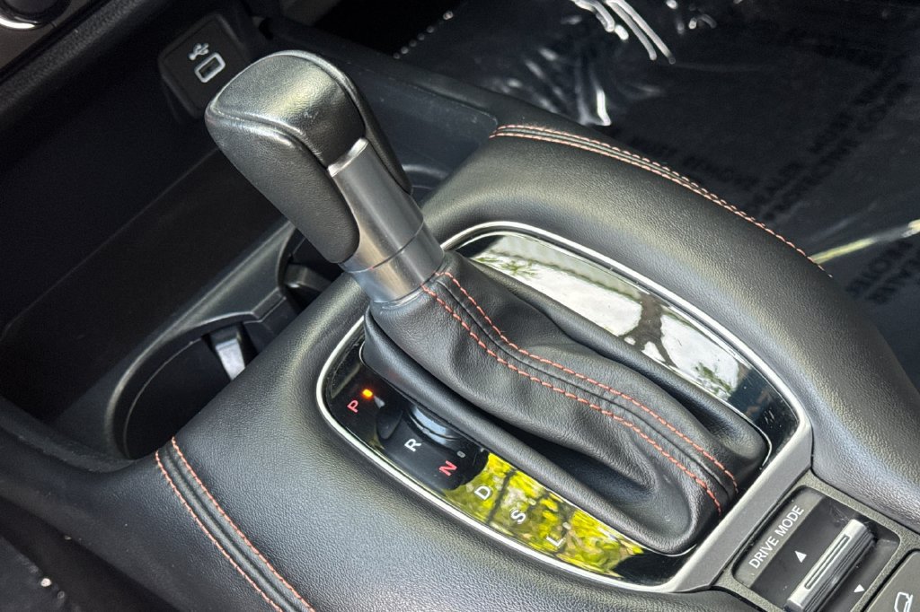 Certified 2025 Honda HR-V Sport image 21
