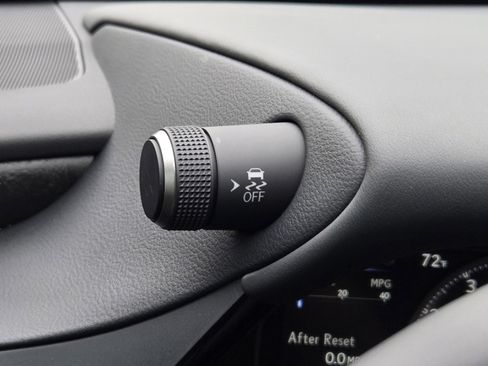 Used 2025 Lexus ES 350 Premium w/ Premium Package image 18