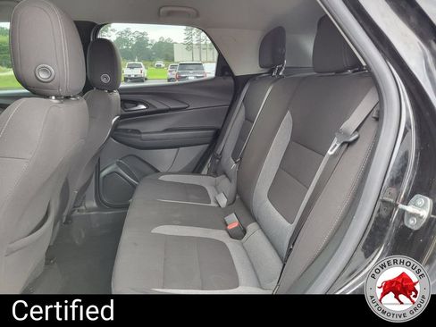 Used 2023 Chevrolet TrailBlazer LT FWD image 16