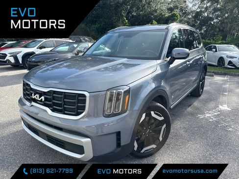 Used 2025 Kia Telluride S FWD image 1