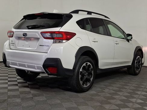 Used 2022 Subaru Crosstrek 2.0i Premium w/ Moonroof Package AWD/4WD image 8