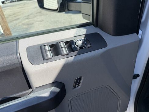 Used 2017 Ford F250 XL w/ Power Equipment Group image 16