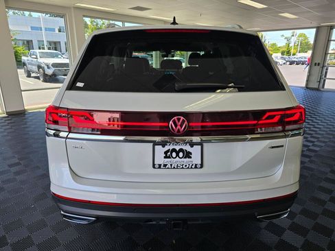 New 2026 Volkswagen Atlas SEL AWD/4WD image 4