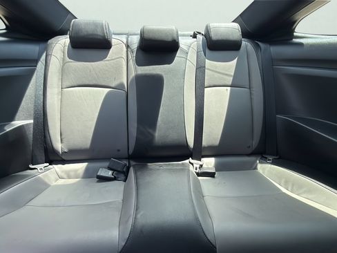 Used 2017 Honda Civic Touring image 25