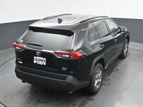 Used 2024 Toyota RAV4 XLE w/ Weather Package AWD/4WD image 27
