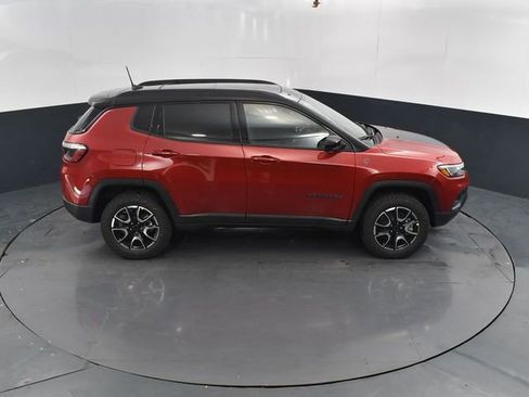 New 2026 Jeep Compass Trailhawk w/ Sun, Sound & Navigation Group image 41
