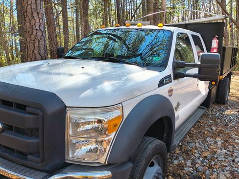 Used 2014 Ford F450 XL w/ Power Equipment Group RWD image 3