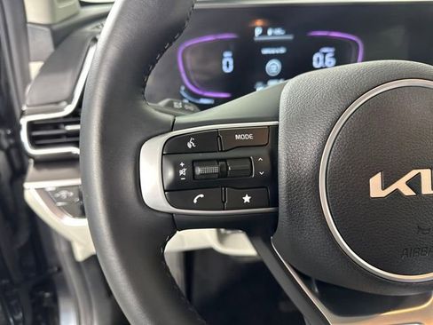 Used 2024 Kia Sportage EX image 15