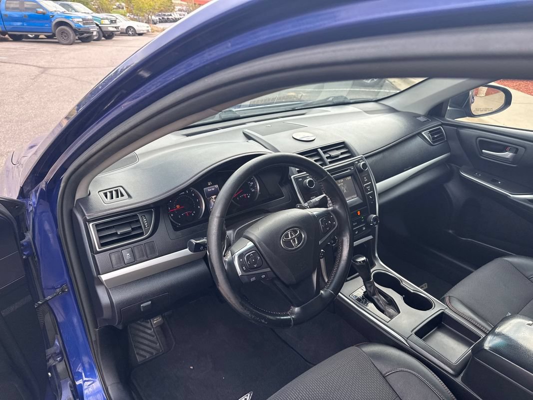Used 2016 Toyota Camry SE FWD image 23