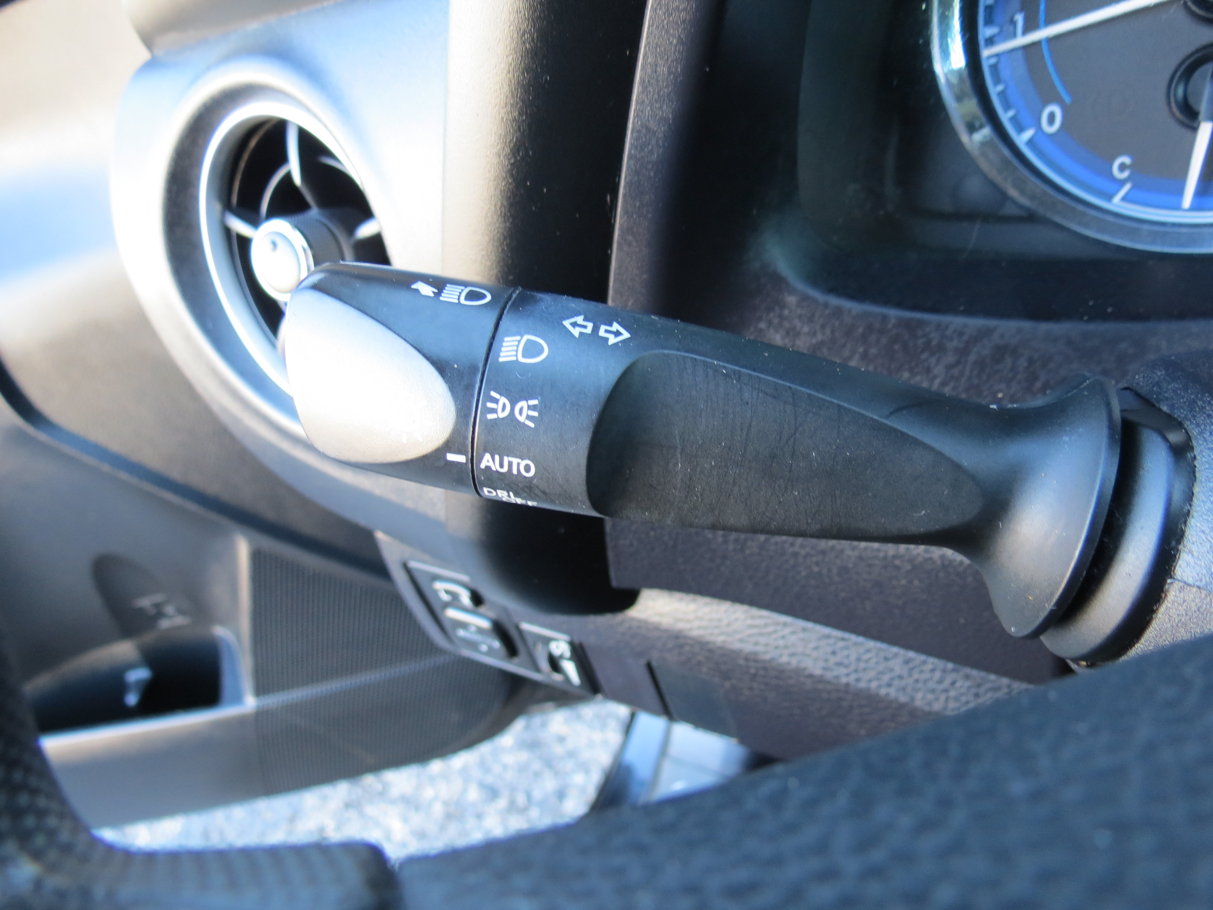Used 2017 Toyota Corolla LE FWD image 17