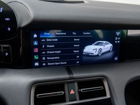 Certified 2021 Porsche Taycan 4S image 28