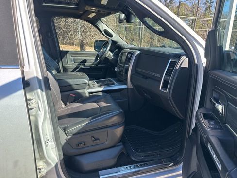 Used 2017 RAM 1500 Limited image 4