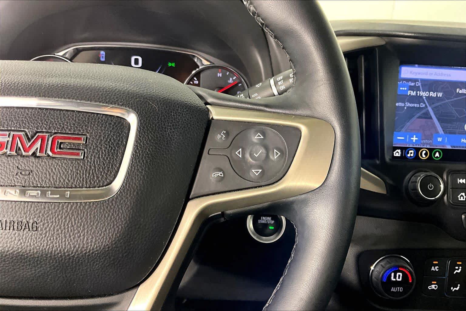 Used 2024 GMC Terrain Denali AWD/4WD image 23