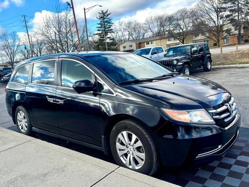 Used 2016 Honda Odyssey EX-L image 2