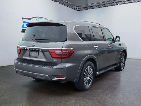 Used 2024 Nissan Armada SL w/ Captain's Chairs Package image 3