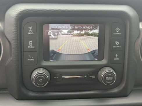 Used 2021 Jeep Gladiator Sport AWD/4WD image 25