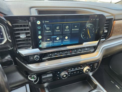 Used 2022 Chevrolet Silverado 1500 High Country image 9