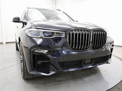 Used 2022 BMW X7 M50i image 41