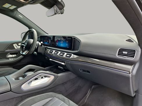 Used 2024 Mercedes-Benz GLS 63 AMG 4MATIC image 14