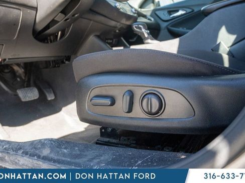 Used 2024 Chevrolet Malibu LT image 16